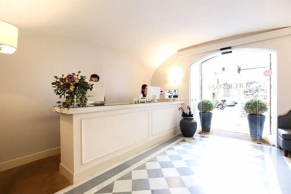 Decumani Hotel De Charme Neapel 4*,