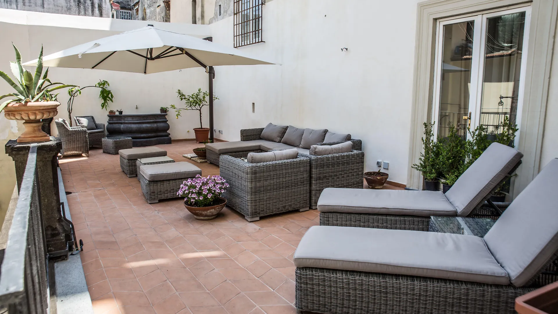 Decumani Hotel De Charme Neapel 4*,  Italien