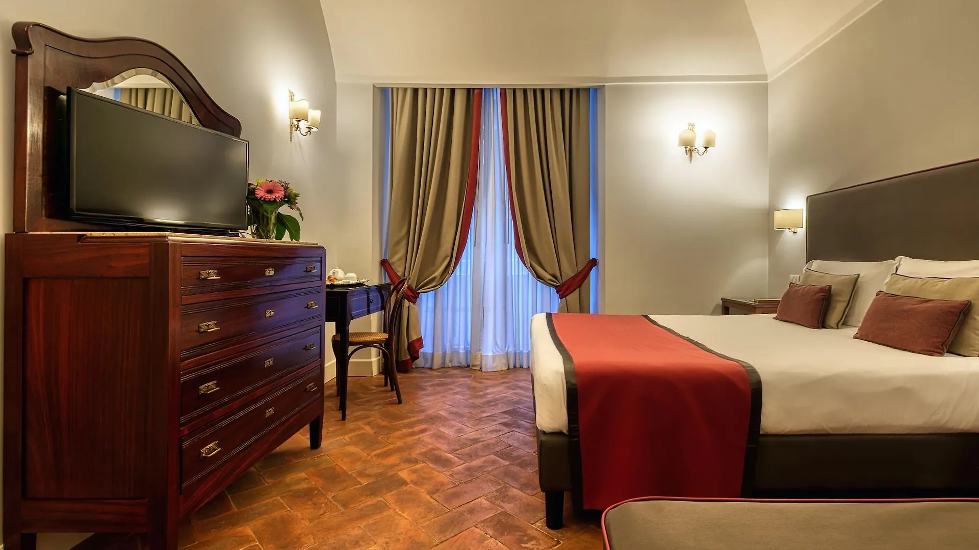 Decumani Hotel De Charme Neapel 4*,