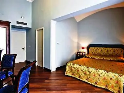 Decumani Hotel De Charme Napels Italië